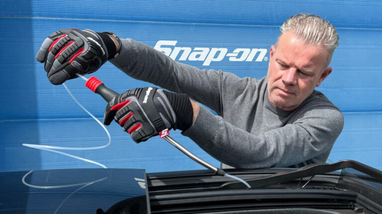 Snap-on - Universal Reinigungswerkzeug für Wasserkanal Abläufe